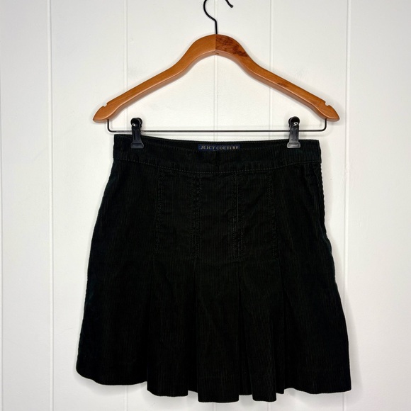 ✨Y2K 2000’s Vintage Juicy Couture Jeans Black Corduroy Pleated Mini Skirt Preppy - Picture 3 of 9